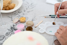 Load image into Gallery viewer, Cake Painting Workshop – 9 or 21 May | 10AM
